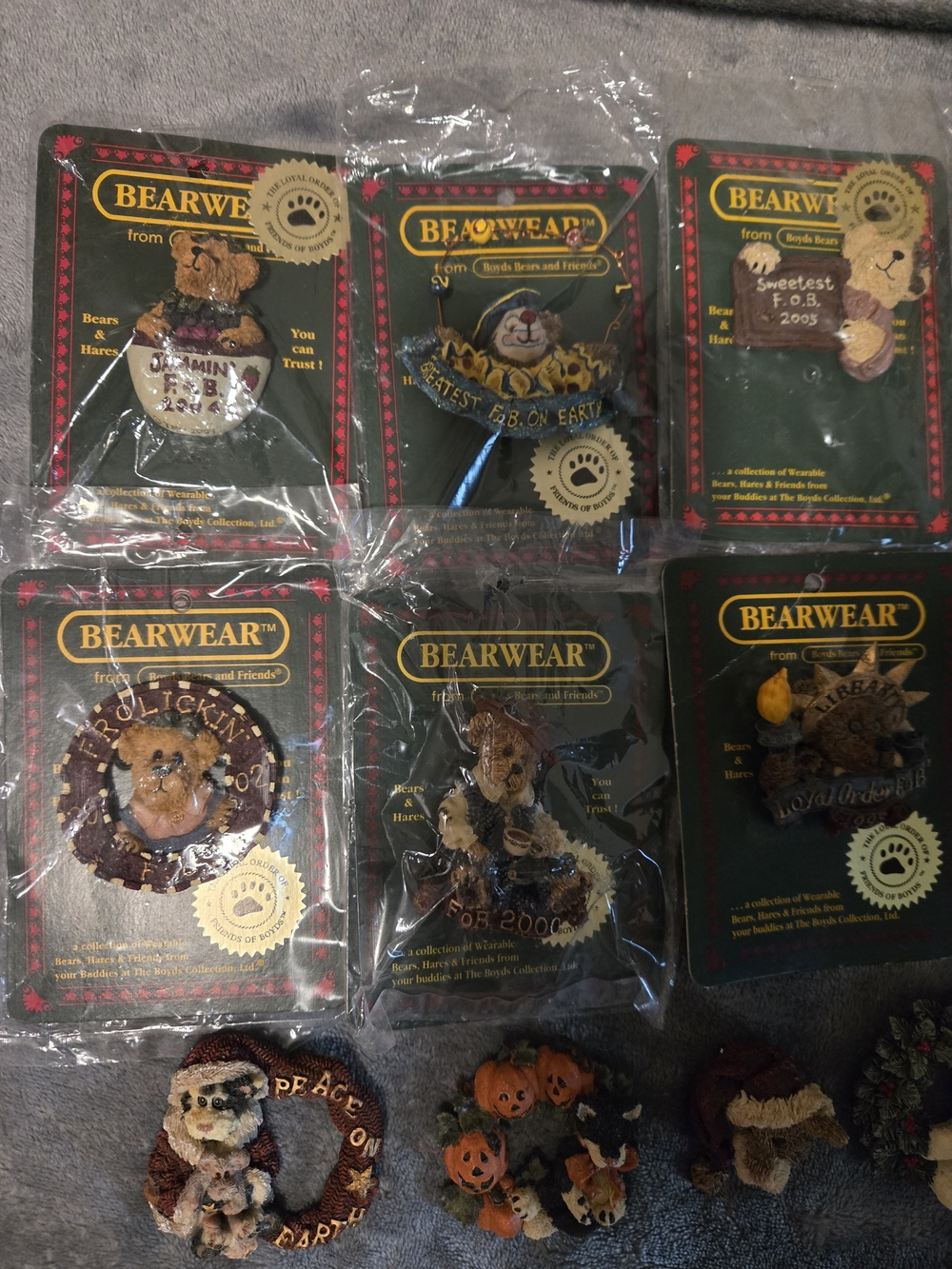 BearWear Collectible Bear Pins - Assorted Brown, Gold, Black